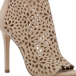 Elegant Tan Women's Heels-White House Black Matket-size 11